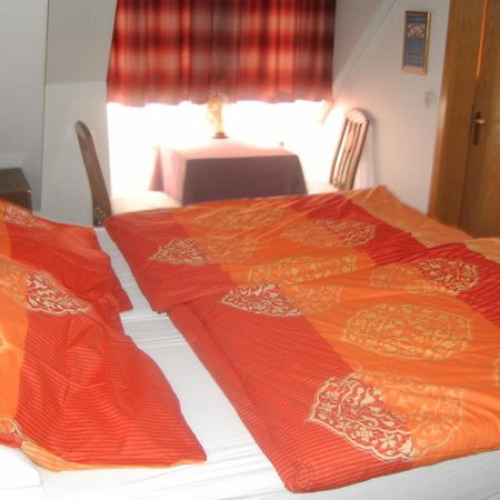 Monteurhotel Garni Alter Olper Hof Lindlar Buitenkant foto