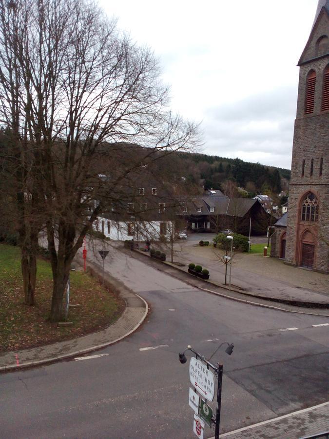 Monteurhotel Garni Alter Olper Hof Lindlar Buitenkant foto