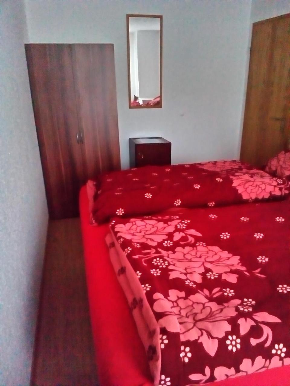 Monteurhotel Garni Alter Olper Hof Lindlar Buitenkant foto